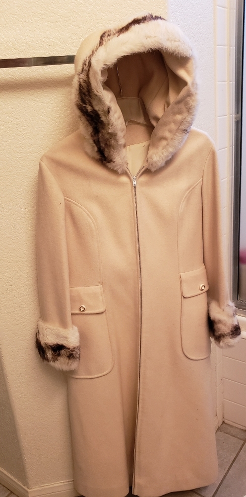 Vintage 1950s Ruby Martin Knee Length Coat w/mink